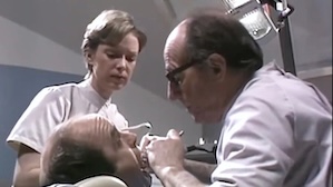 1979 | Mrs. Bixby and the Colonel´s Coat